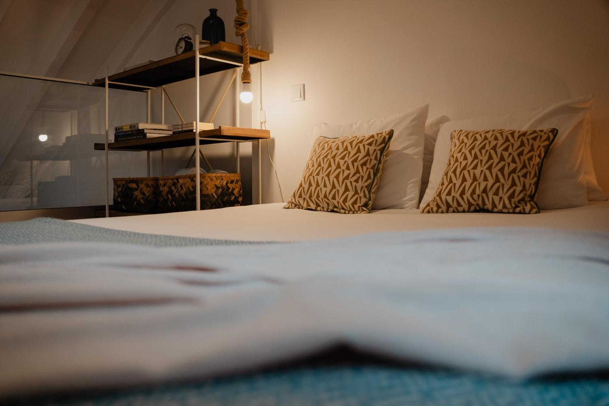 Stylish Getaway In A Mezzanine Flat By The Castle Lejlighed